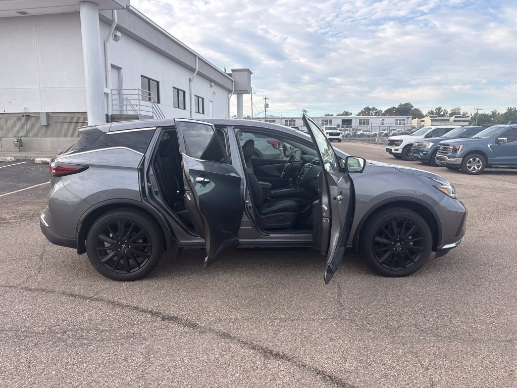 Used 2024 Nissan Murano SL AWD/4WD image 8