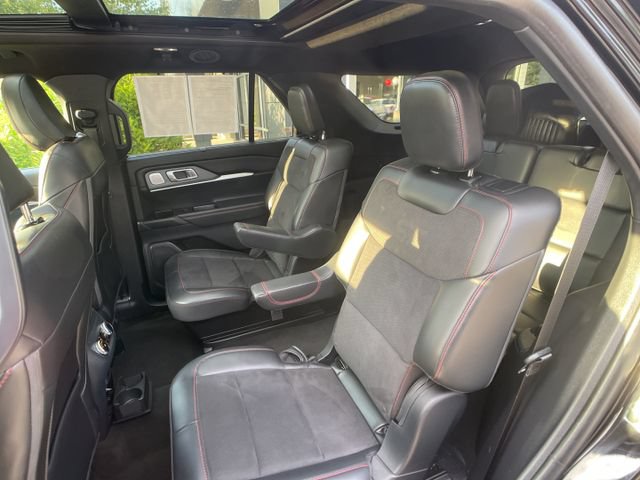 Certified 2025 Ford Explorer ST AWD/4WD image 45