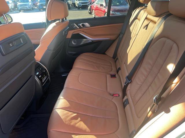 Used 2020 BMW X5 xDrive40i w/ M Sport Package image 19