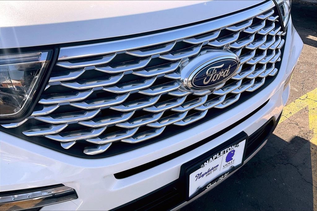 Certified 2023 Ford Explorer Platinum w/ Technology Package image 28