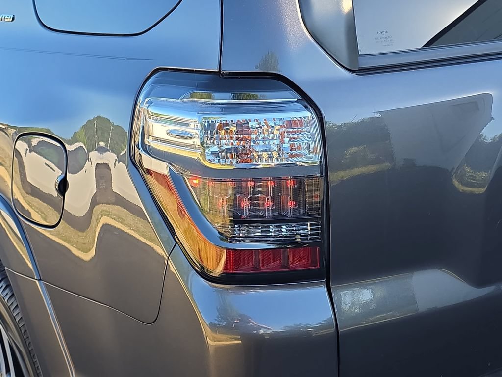 Used 2019 Toyota 4Runner Limited AWD/4WD image 30