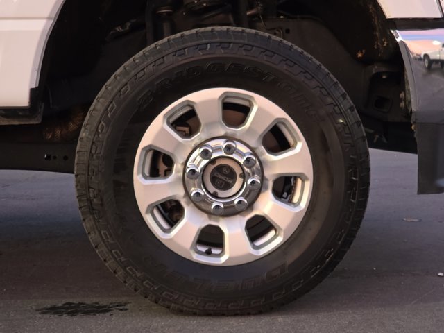 Certified 2024 Ford F350 XLT w/ FX4 Off-Road Package image 11