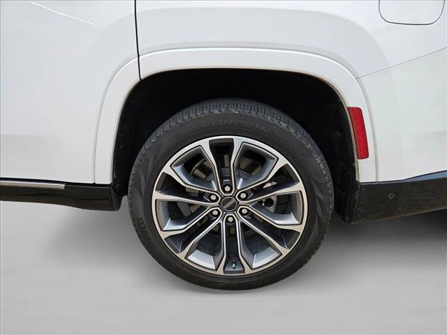 Used 2024 Jeep Grand Wagoneer Series III AWD/4WD image 22