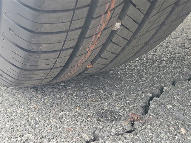 Certified 2022 Ford Edge SEL image 32