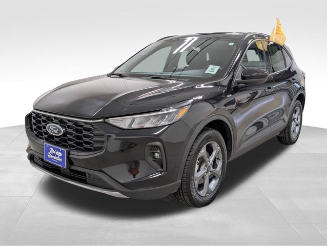Certified 2025 Ford Escape ST-Line Select AWD/4WD image 17