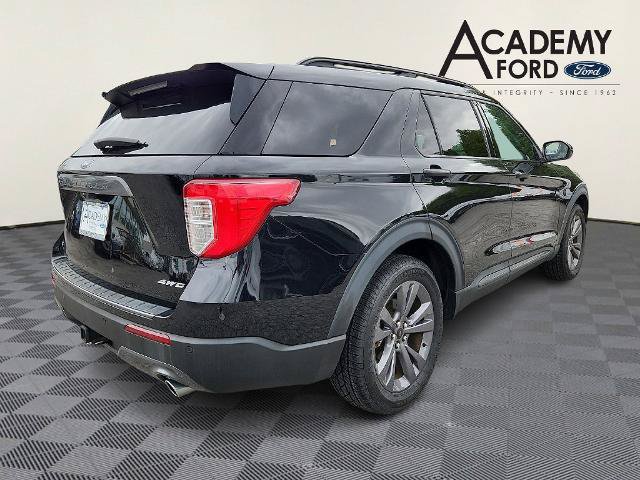 Certified 2023 Ford Explorer XLT w/ Equipment Group 202A AWD/4WD image 6