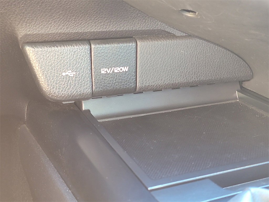 Used 2020 Toyota Camry SE image 22