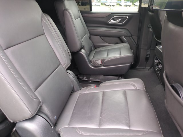 Used 2023 Chevrolet Tahoe Z71 w/ Luxury Package AWD/4WD image 36
