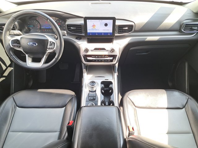 Certified 2023 Ford Explorer XLT w/ Equipment Group 202A image 15