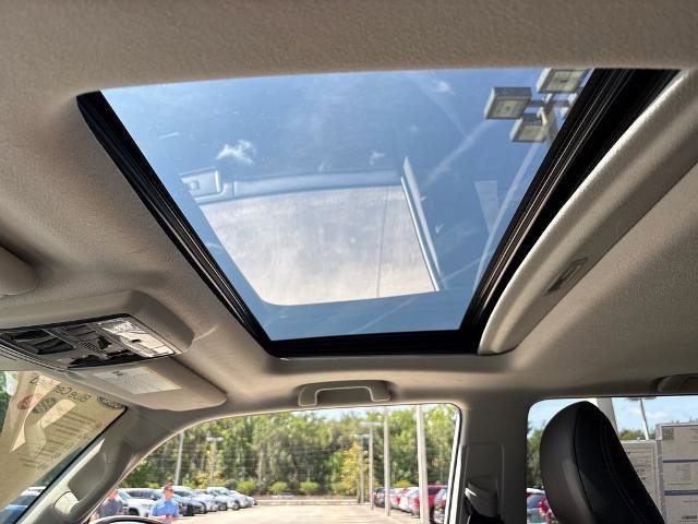 Used 2022 Toyota 4Runner SR5 Premium w/ Moonroof Package AWD/4WD image 9