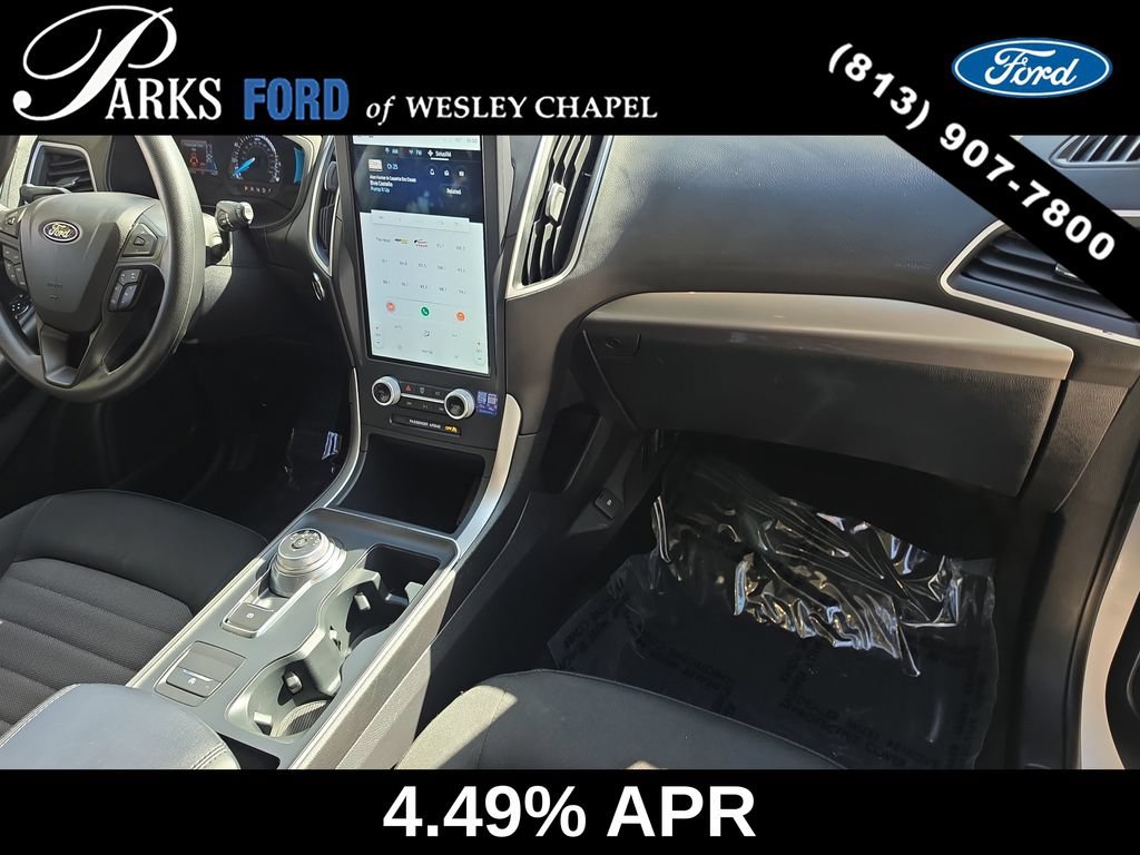 Certified 2022 Ford Edge SE w/ Black Appearance Package AWD/4WD image 10