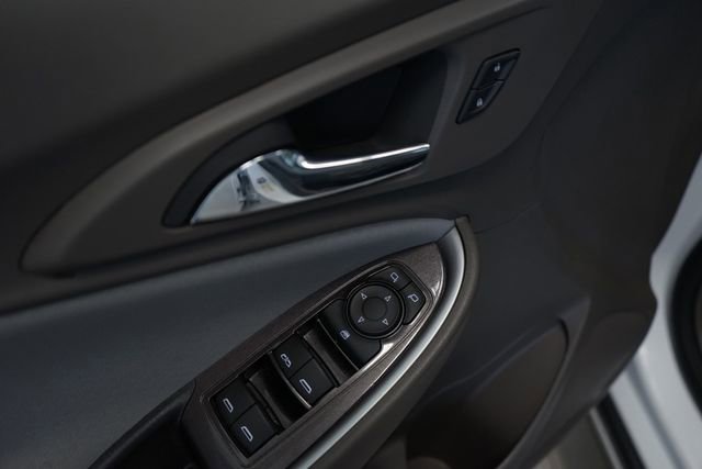 Used 2022 Chevrolet Malibu LT image 20