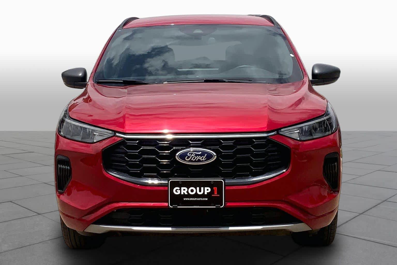 Certified 2024 Ford Escape ST-Line w/ Tech Pack #1 AWD/4WD image 4