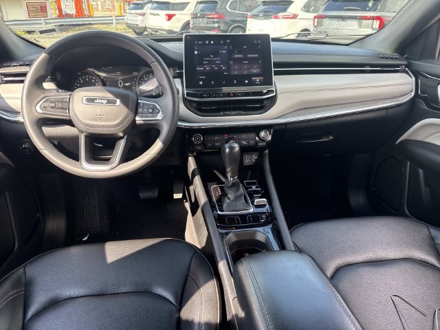 Used 2024 Jeep Compass Limited AWD/4WD image 15