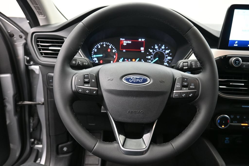 Certified 2022 Ford Escape SE w/ SE Sport Appearance Package FWD image 4