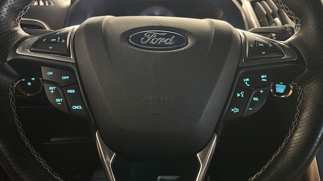 Certified 2022 Ford Edge ST w/ Cargo Accessory Package AWD/4WD image 15