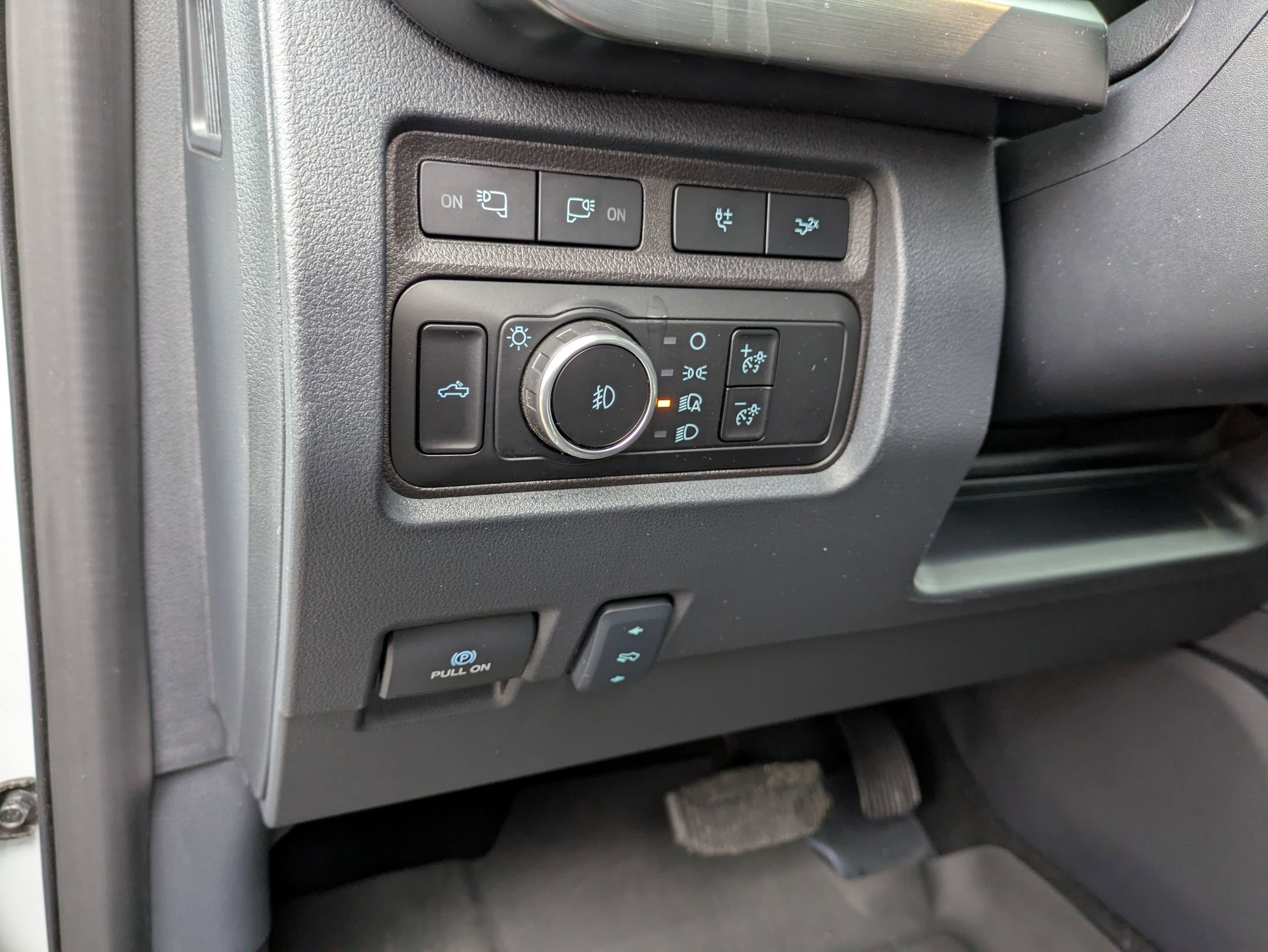 Certified 2024 Ford F250 Lariat w/ Lariat Ultimate Package image 20