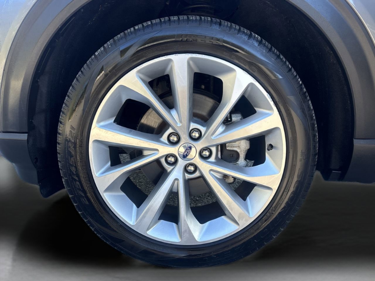 Certified 2023 Ford Explorer Platinum w/ Technology Package image 37