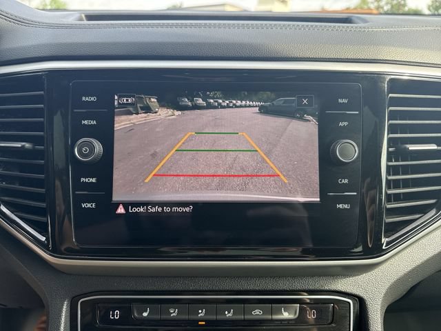 Used 2023 Volkswagen Atlas Cross Sport SEL R-Line AWD/4WD image 19