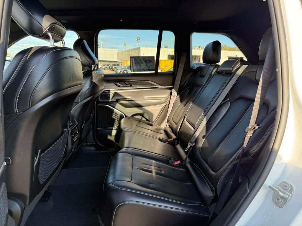 Used 2024 Jeep Grand Cherokee Limited 4xe image 29