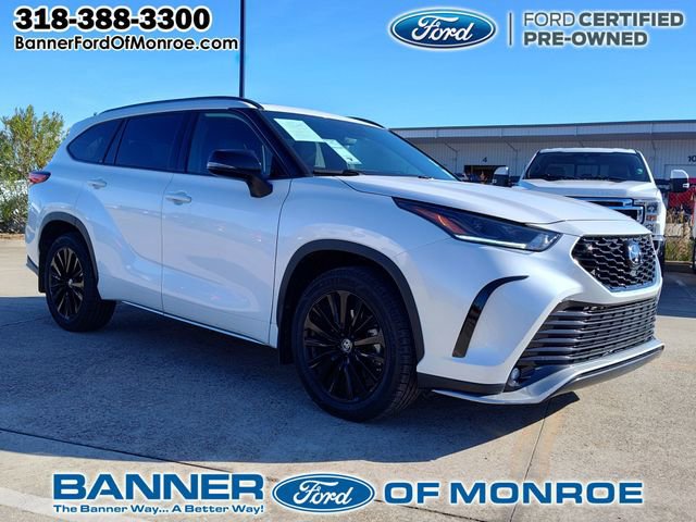 Used 2023 Toyota Highlander L image 1