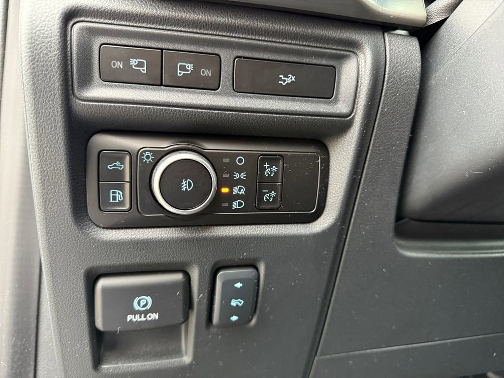 Certified 2023 Ford F150 Lariat w/ Equipment Group 502A High image 16