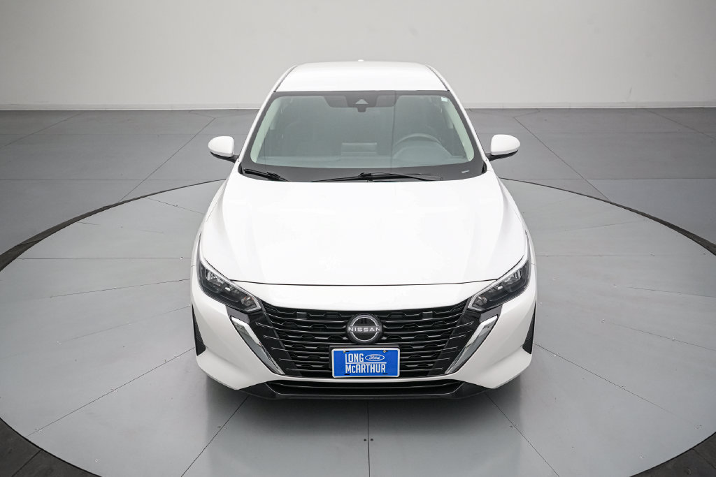 Used 2024 Nissan Sentra SV FWD image 9