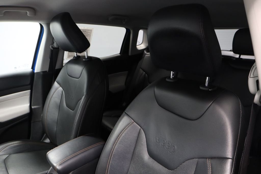 Used 2022 Jeep Compass Limited image 26