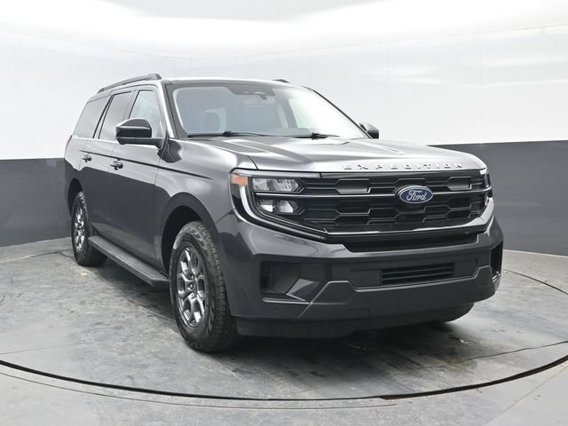 Certified 2025 Ford Expedition Active AWD/4WD image 2