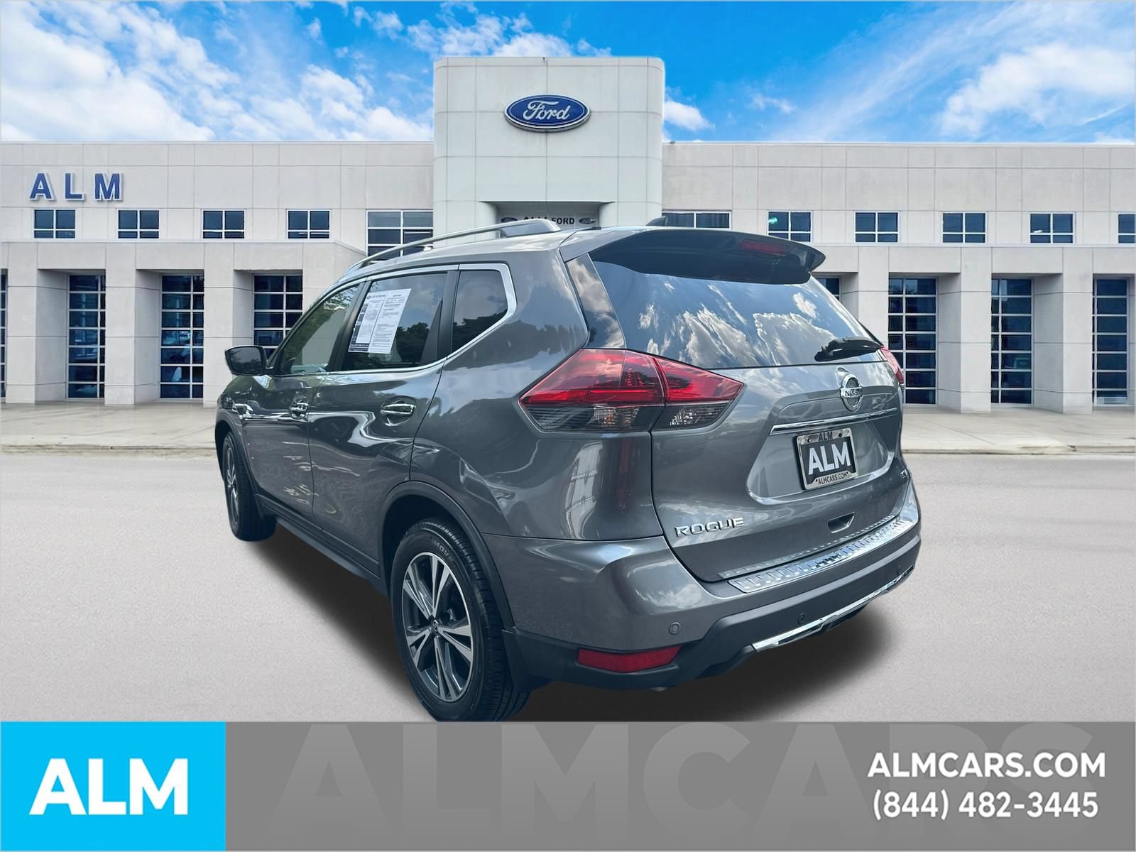 Used 2019 Nissan Rogue SV w/ Premium Package FWD image 8