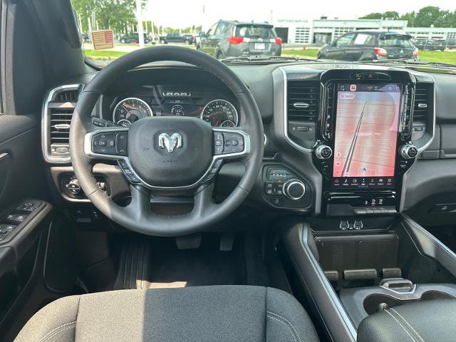 Used 2025 RAM 1500 Big Horn AWD/4WD image 16