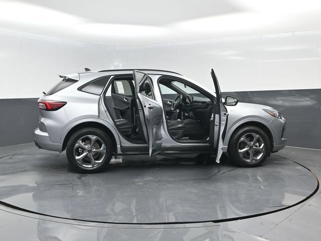 Certified 2024 Ford Escape ST-Line w/ Tech Pack #1 AWD/4WD image 26