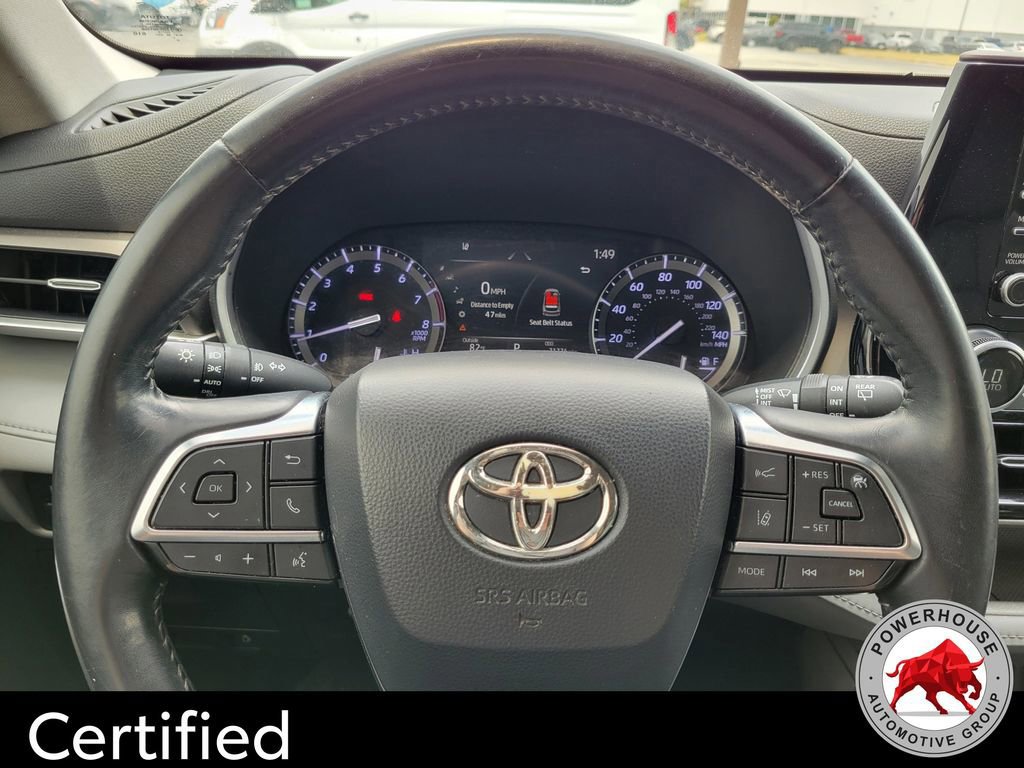 Used 2020 Toyota Highlander XLE FWD image 34
