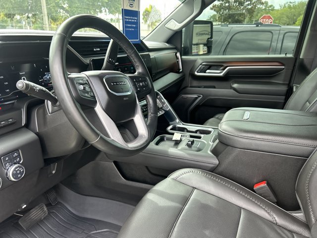 Used 2025 GMC Sierra 2500 Denali w/ Technology Package AWD/4WD image 16