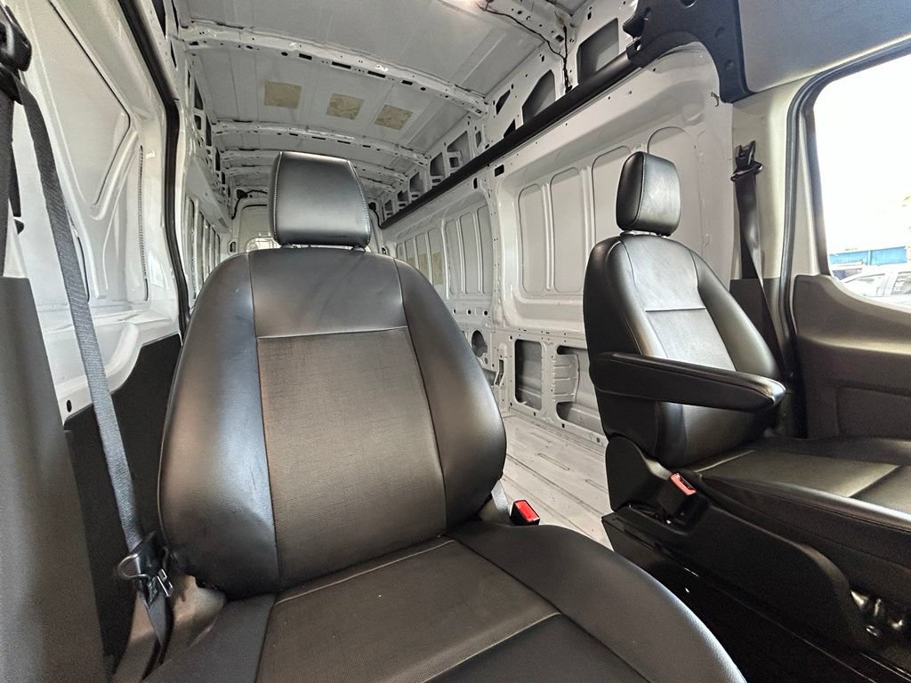 Certified 2025 Ford Transit 250 148 High Roof Extended RWD image 26
