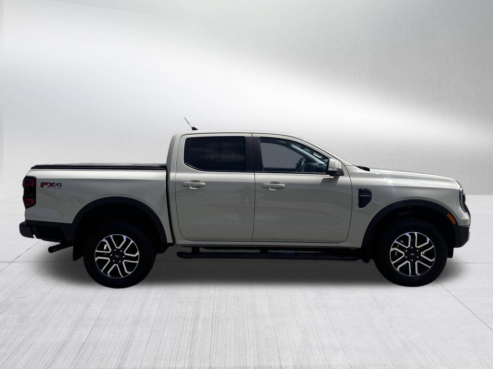 Certified 2025 Ford Ranger Lariat w/ FX4 Off-Road Package AWD/4WD image 8