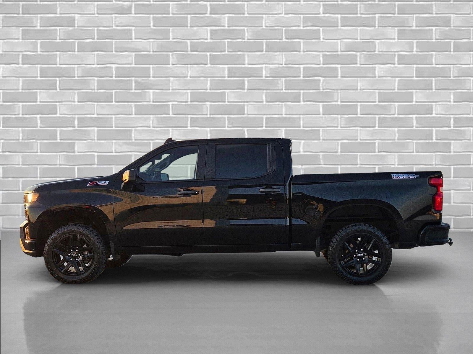 Used 2022 Chevrolet Silverado 1500 Custom Trail Boss w/ Midnight Edition AWD/4WD image 8