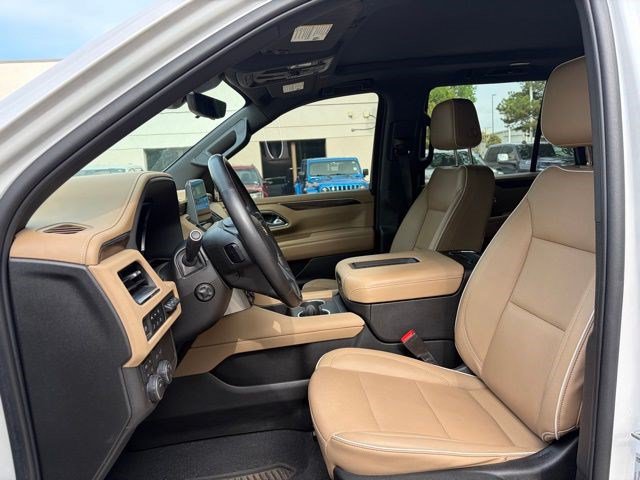 Used 2023 Chevrolet Tahoe Premier AWD/4WD image 18