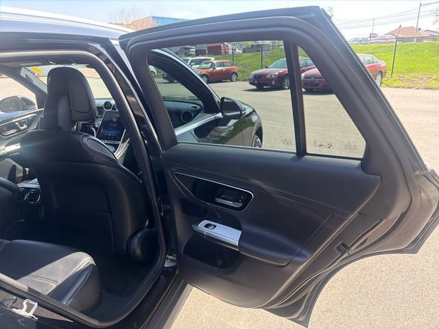 Used 2024 Mercedes-Benz GLC 300 4MATIC image 17