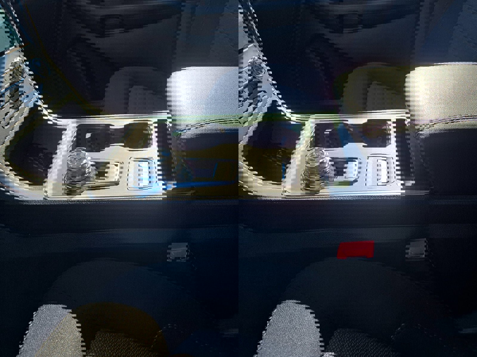 Certified 2024 Ford Edge SE image 22