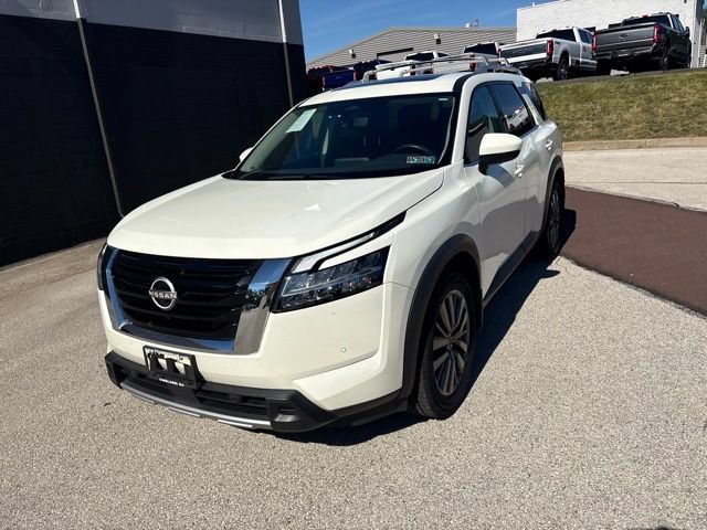 Used 2024 Nissan Pathfinder SL w/ SL Premium Package AWD/4WD image 9