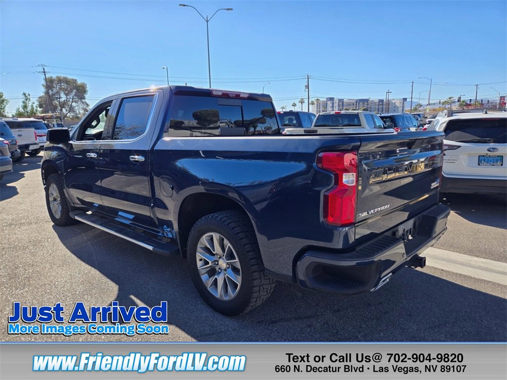 Used 2020 Chevrolet Silverado 1500 High Country w/ Technology Package image 3