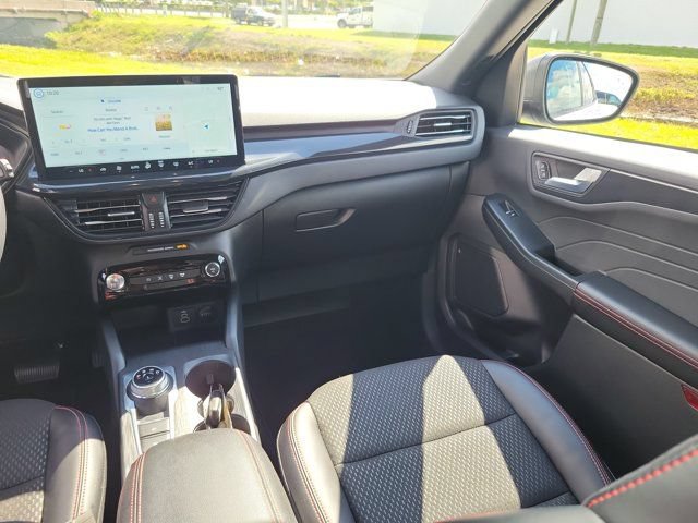 Certified 2025 Ford Escape ST-Line w/ Equipment Group 301A FWD image 22