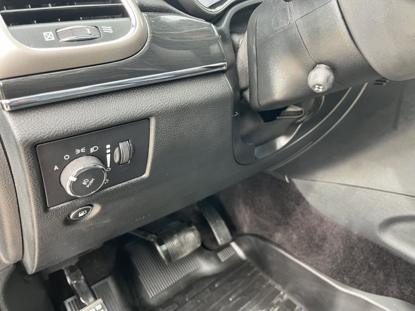 Used 2018 Jeep Grand Cherokee Trailhawk w/ Trailhawk Luxury Group image 17