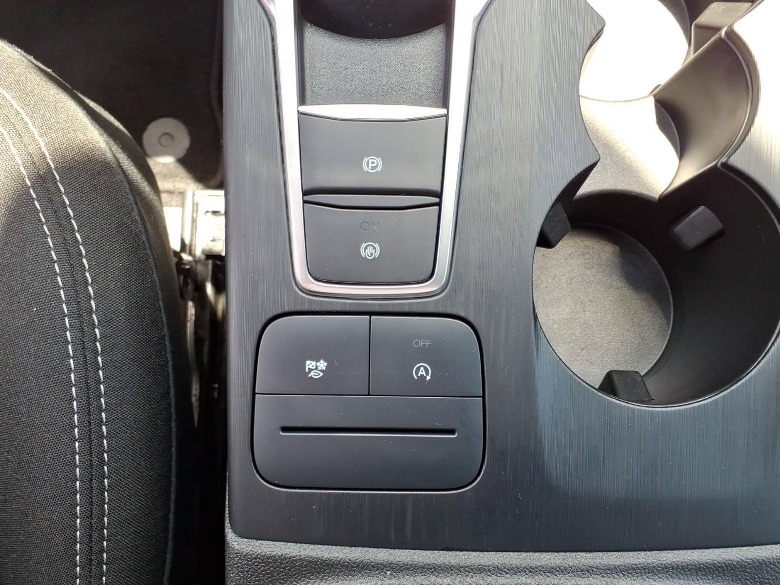 Certified 2025 Ford Escape Active AWD/4WD image 23