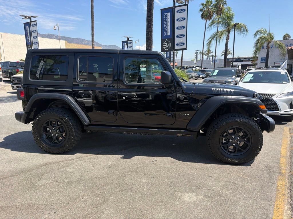 Used 2025 Jeep Wrangler Unlimited Sport AWD/4WD image 14