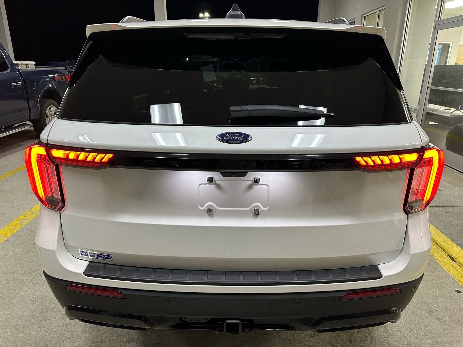 Certified 2025 Ford Explorer ST-Line image 4