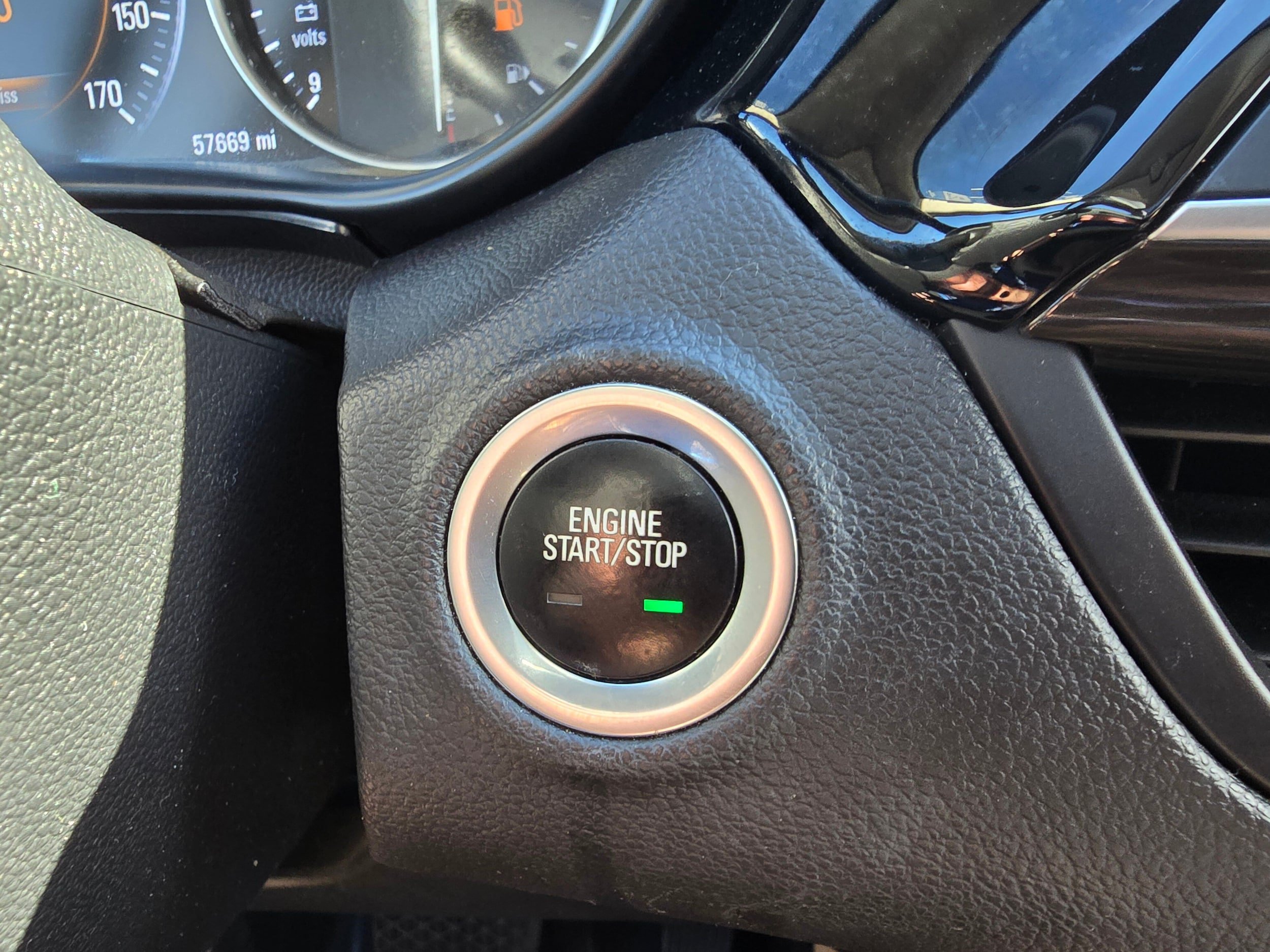 Used 2020 Buick Envision Premium w/ Driver Confidence Package AWD/4WD image 22