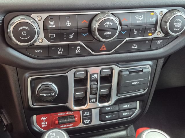 Used 2025 Jeep Gladiator Rubicon w/ Convenience Group AWD/4WD image 23