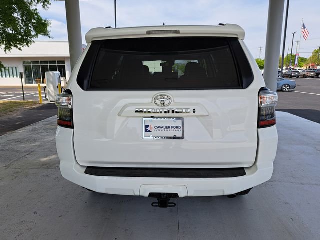 Used 2020 Toyota 4Runner SR5 Premium w/ Moonroof Package AWD/4WD image 3